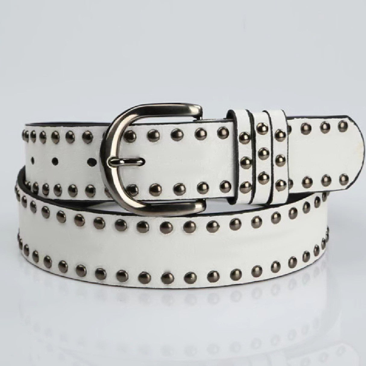 Ceinture Femme – Cuir Souple avec Boucle Ardillon et Rivets Décoratifs